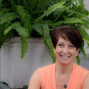 Meet your Posher, Gina